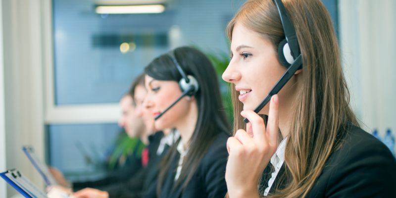 Hội viên có thể kết nối tới CSKH qua MXH và đường dây nóng hotline